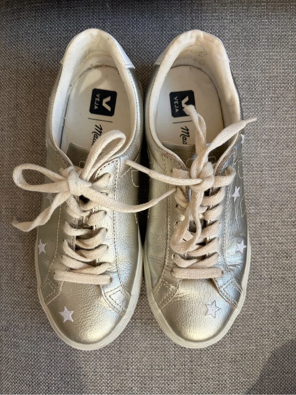 Madewell x Veja Esplar Low Embroidered Star Sneakers - Picture 3 of 8
